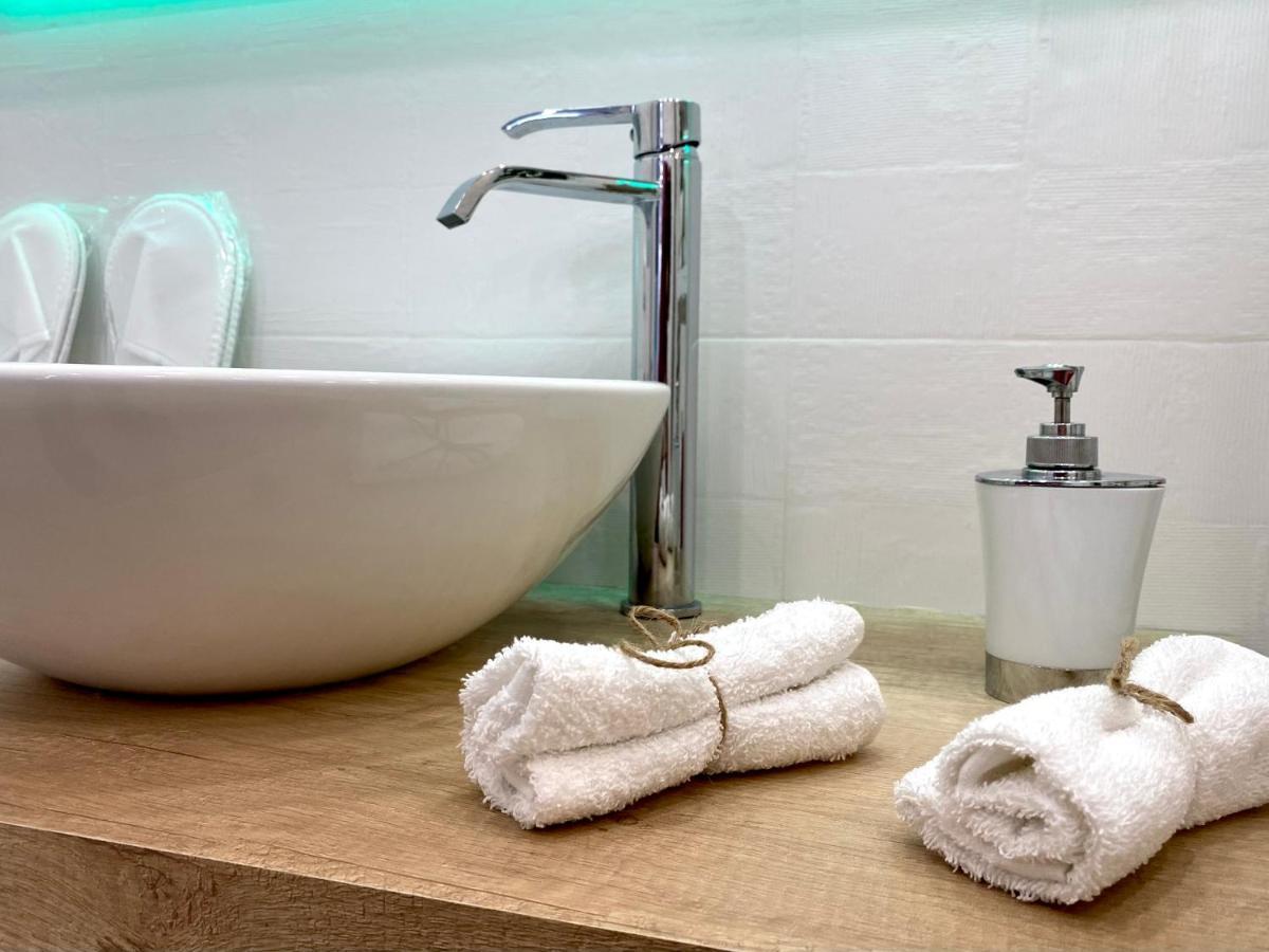 Suite Breeze - Private Heated Pool Malaga Zewnętrze zdjęcie